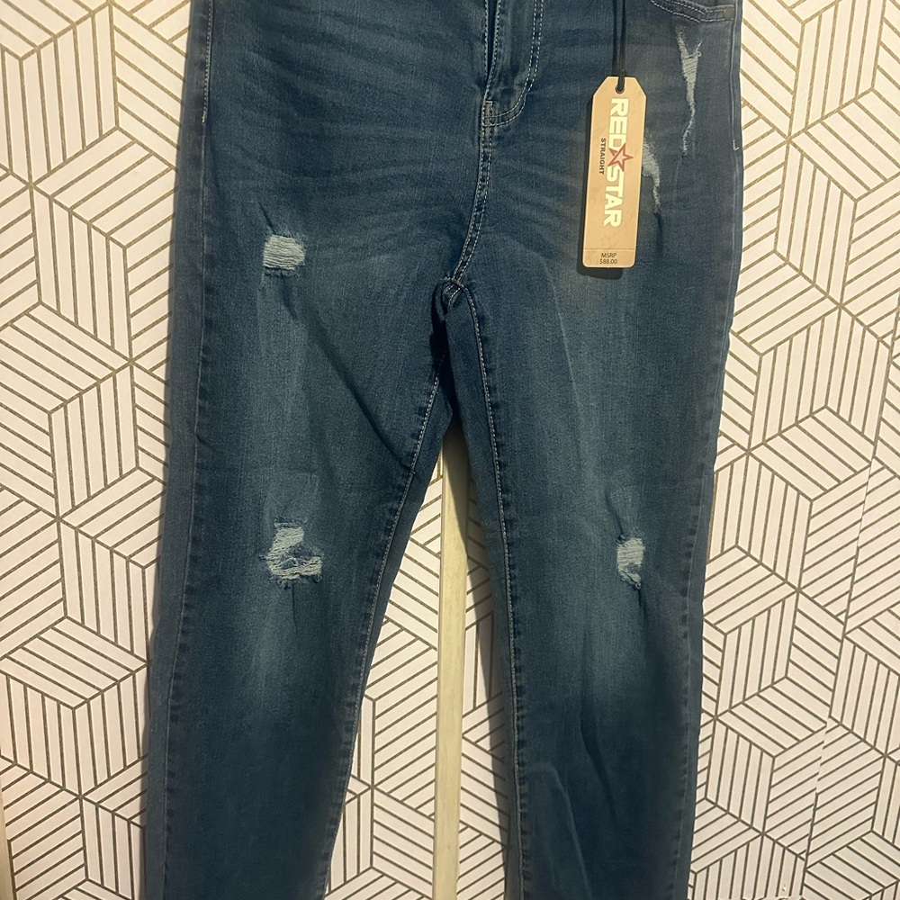 Red Star Straight Leg Distressed Jeans | Size 8/29